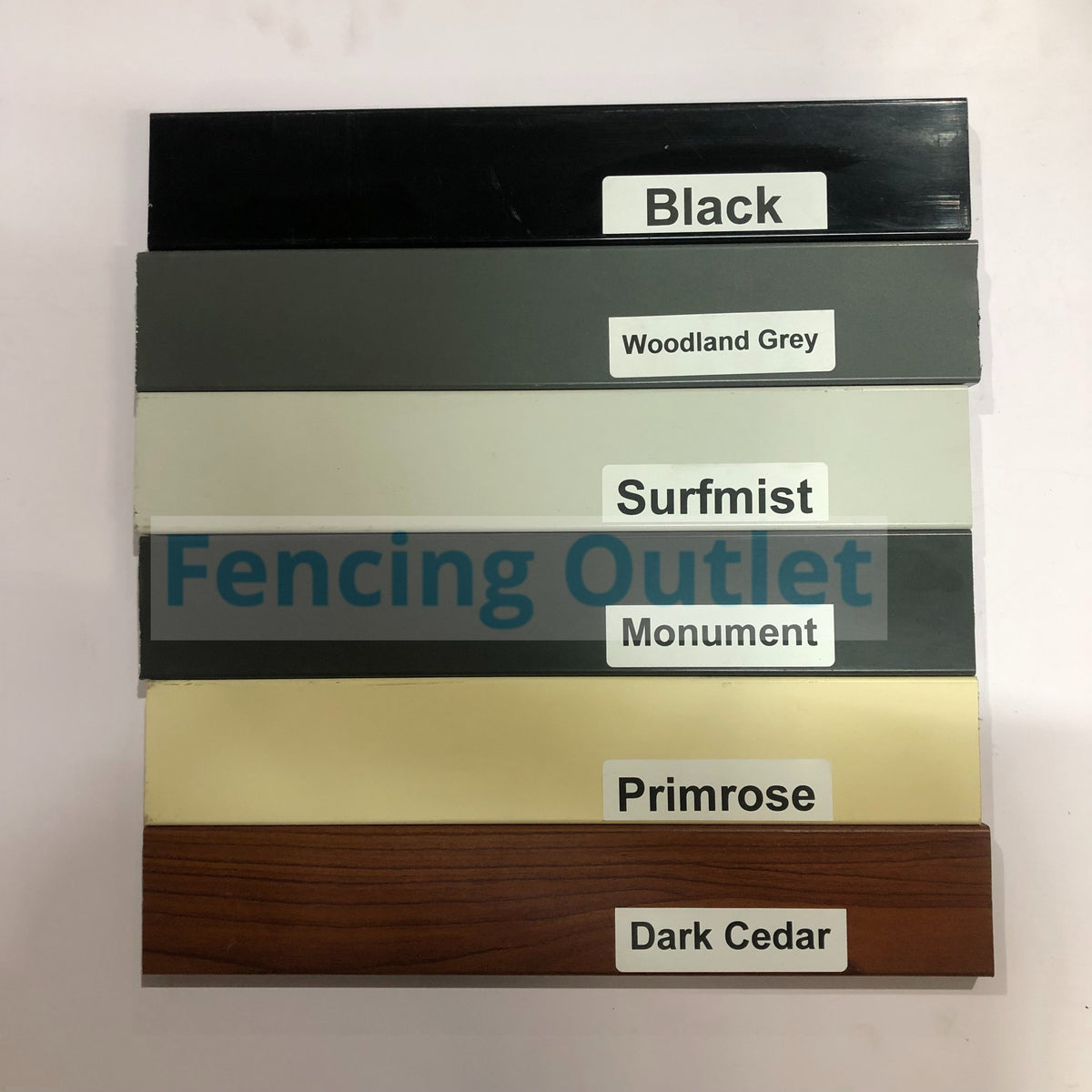 Aluminium slat privacy screens | Slotted Post Vertical Slat Privacy Screen